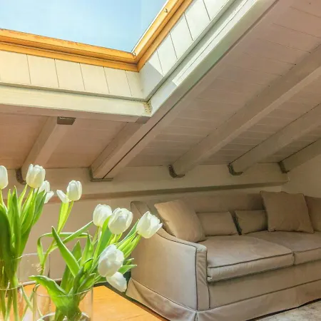 Casa Pegaso In Canton De Fiori Apartment