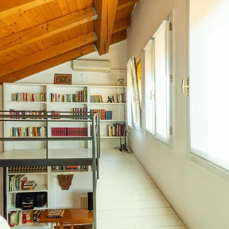 Apartman Casa Pegaso In Canton De Fiori Bologna